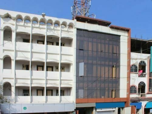Hotel Embassy