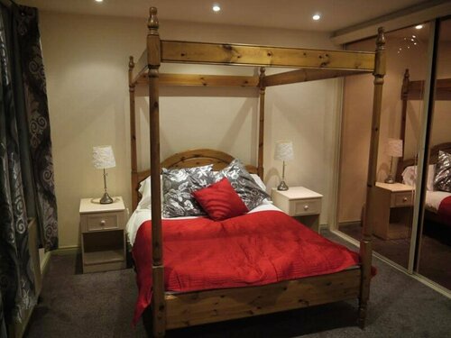 Dimple Well Lodge Hotel, Забронировать Отель Уэйкфилд Западный Йоркшир