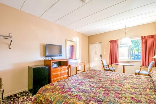Bay Harbour Motor Lodge, Забронировать Отель Отели Форкед-Ривер с парковкой, Парковка