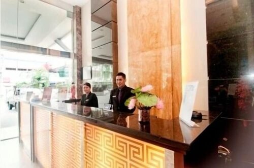Grand Sakura Hotel, Prenota Hotel Hotel a Medan con parcheggio, Parcheggio
