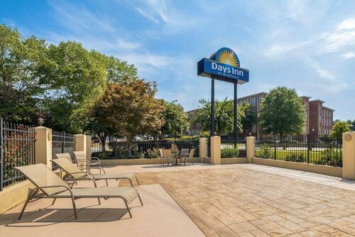 Days Inn by Wyndham Canton, Buchen Sie Hotel Canton Georgia