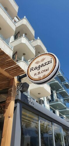 ‪Reis Beach Hotel‬