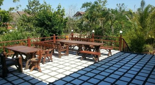 Thongpaeka Hotel, Rezervovat Hotel  