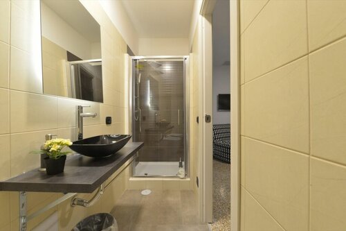 Molo Angioino Suites, Забронировать Апартаменты/квартира Отели Неаполя с парковкой, рядом с Bourbon Tunnel, Парковка