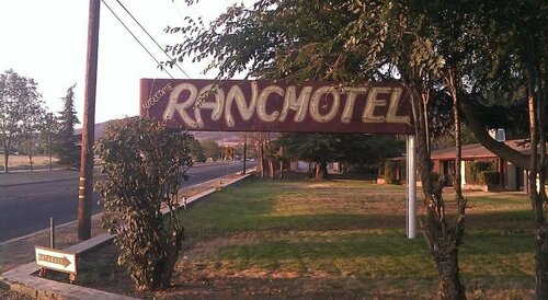 Ranch Motel, Prenota Motel Tehachapi California