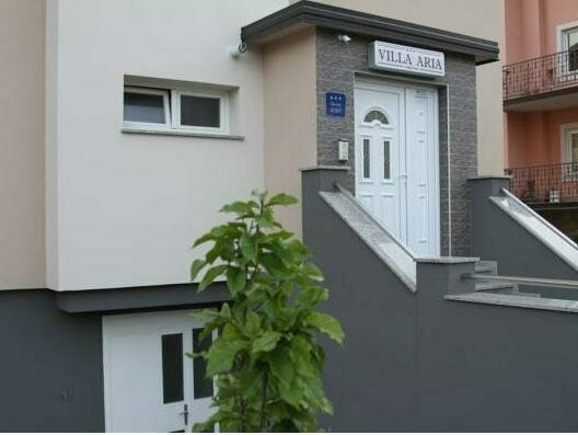 Rooms Villa Aria