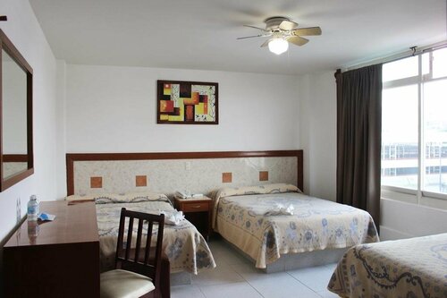 Hotel Niza Palace, Rezervați Hotel Hoteluri în El Bajio cu parcare, Parcare