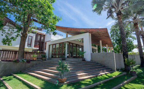 Pranaluxe Pool Villa ORG, Забронировать Вилла Отели Пранбури с бассейном, Бассейн