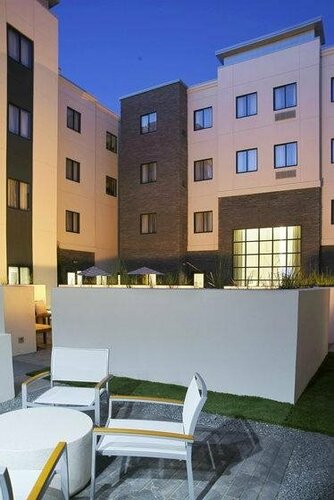 Staybridge Suites - Little Rock - Medical Center by IHG, Забронировать Отель Отели Литтлрок с парковкой, Парковка