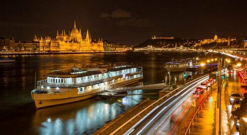 Grand Jules - Boat Hotel, Забронировать Отель Отели Будапешта 3 звезды, рядом с Szabadság Square, 3*