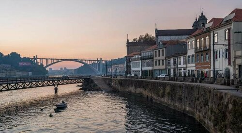 Отель Vila Galé Porto Ribeira, Забронировать Отель Отели Порту 4 звезды, рядом с Музей электрических трамваев, 4*