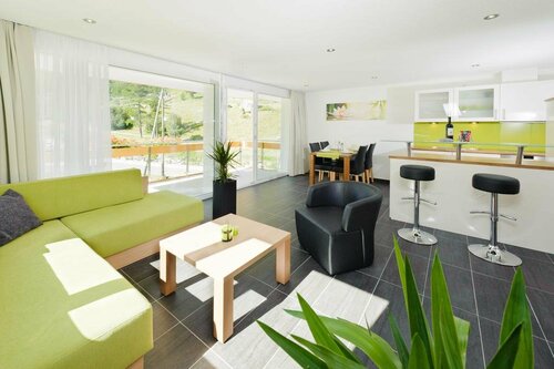 Andolla, Book Hotel Hoteller i Saastal med parkering, Parkering