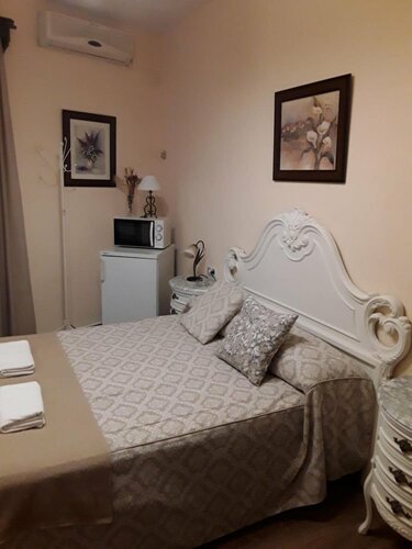 Hostal Rocio, Varaa Hotelli Edulliset hotellit kohteessa Seville Province
