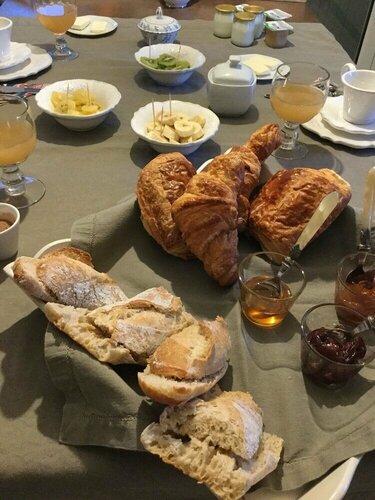 La Maison des Eaux Claires, Buchen Sie Bed & Breakfast Puymoyen 