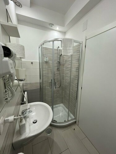 F Rooms, Book Hotel Napoli Campania