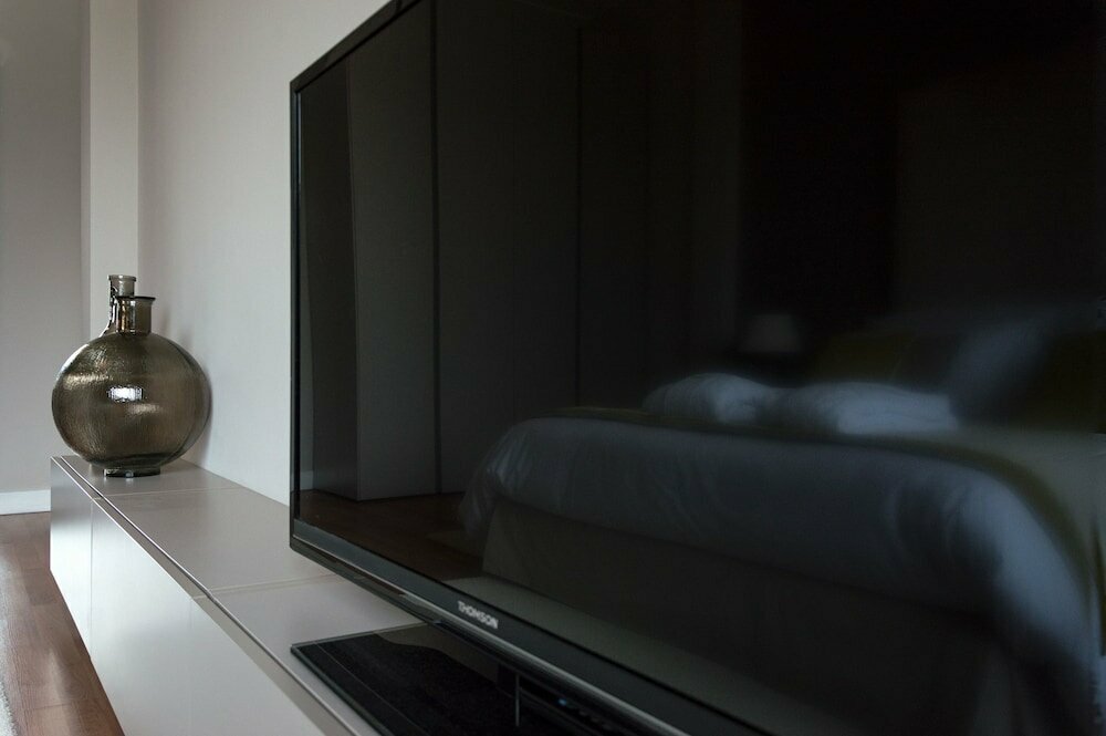 Como Lake Suites