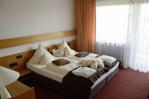 Hotel Laufelder Hof, Забронировать Отель Отели Vulkan Eifel с бассейном, Бассейн