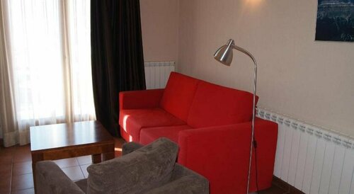 Aparthotel Bellver, Забронировать Апарт-отель Бельвер-де-Серданья Ла-Маселла