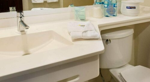City Express by Marriott Tuxtla Gutiérrez, Забронировать Отель Отели Тустла-Гутьеррес с парковкой, рядом с Galerias Plaza, Парковка