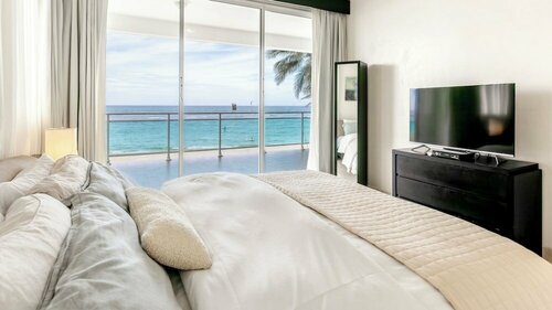 Watermark Luxury Oceanfront Residences, Забронировать Отель Отели Кабарет с бассейном, Бассейн