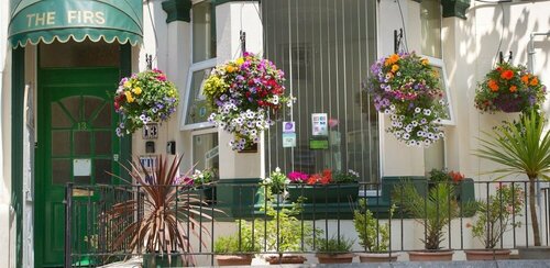 The Firs Bed and Breakfast, Забронировать Гостевой дом Отели Плимута с парковкой, рядом с Район Плимут-Хоу, Парковка