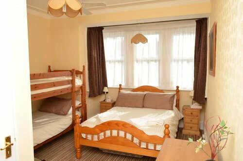 Chandos Premier Hotel Folkestone - Channel Tunnel, Забронировать Отель Отели в центре Фолкстон, в центре, Парковка
