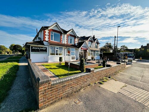 Acorn Lodge Hotel Gatwick & Parking, Забронировать Отель Гатвик Западный Суссекс