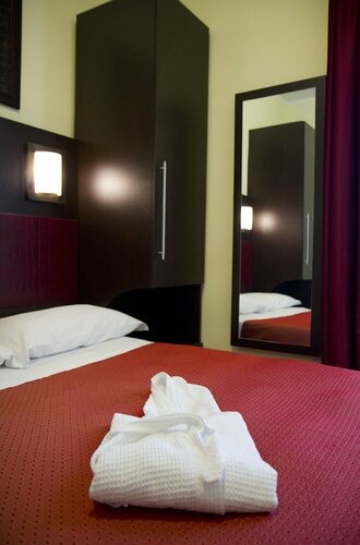 Hotel Alibi, Забронировать Отель Римини - центр города Римини