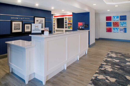 Hampton Inn Gulf Shores, Забронировать Отель Галф-Шорс Alabama Gulf, рядом с Зоопарк Алабама-Галф-Кост
