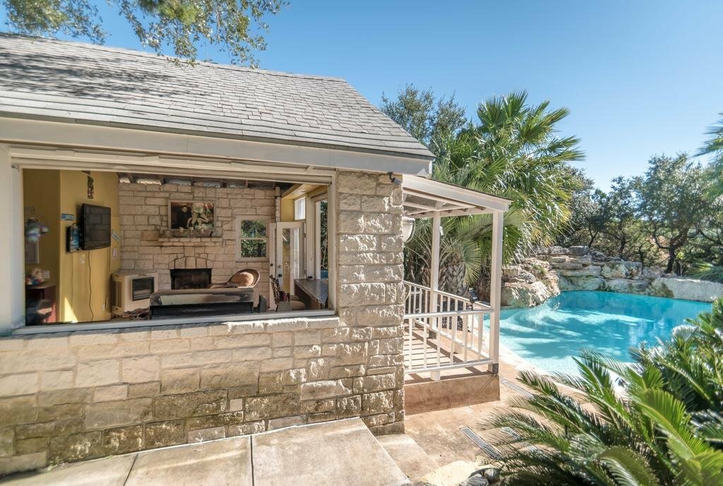 TNT Hill Country Getaways