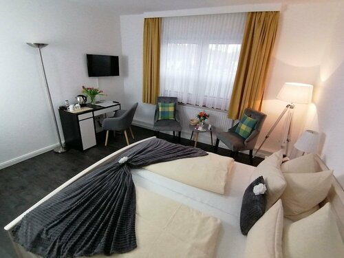 Seehotel Diekseepark Superior, Забронировать Отель Отели Маленте с бассейном, Бассейн