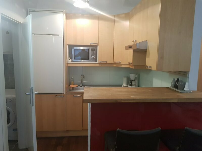 Amazing Flat near Center
