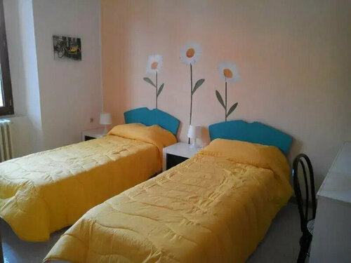 B&B Domus Florea, Забронировать Отель Асколи-Пичено Марке, рядом с Сан-Григорио