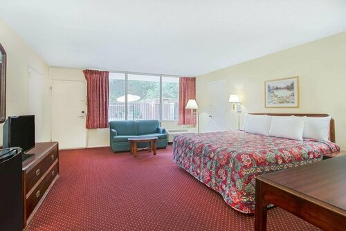Bristol Parkway Inn, Book Hotel Hoteller i Virginia med parkering, Parkering