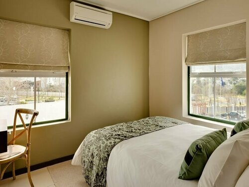 Protea Hotel by Marriott Cape Town Durbanville, Забронировать Отель Отели Кейптауна с парковкой, Парковка