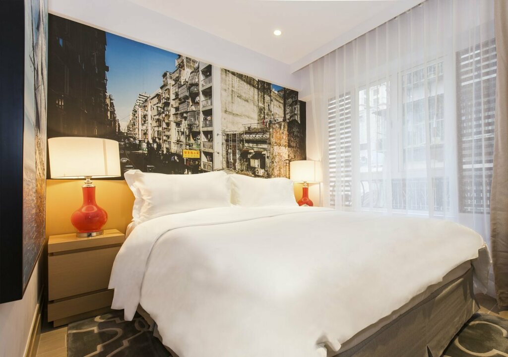 Caravel Hotel