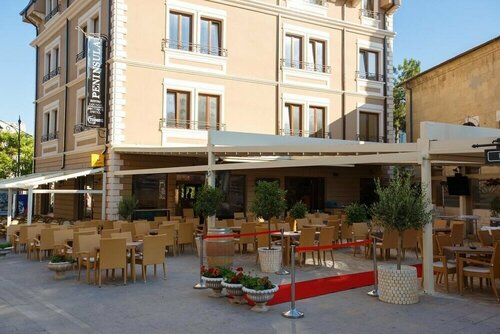 Peninsula Boutique Hotel, Забронировать Бутик-отель Отели Констанцы с бассейном, рядом с Пристань Томис, Бассейн