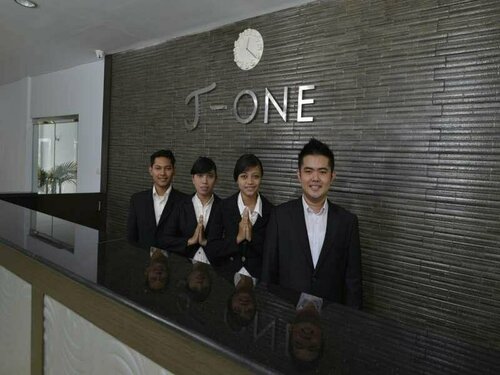 T-One Hotel, Забронировать Отель Джамби провинция Джамби