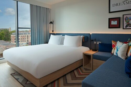Hampton by Hilton York Piccadilly, Забронировать Отель Йорк Северный Йоркшир, рядом с Улица Шемблз-стрит в Йорке