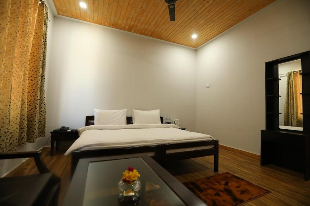Le ROI Floating Huts & Eco Rooms Tehri
