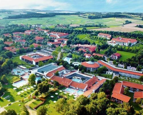 Hotel Sonnenhof, Забронировать Отель Отели Нижнебаварского курортного треугольника с парковкой, Парковка