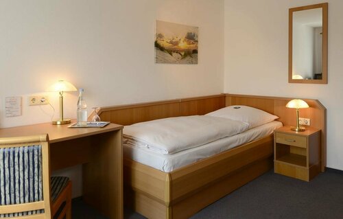 Hotel Goos, Забронировать Отель Jübek земля Шлезвиг-Гольштейн