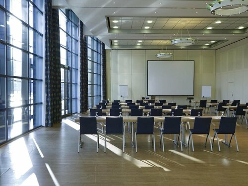 NOVOTEL Hildesheim City, Забронировать Отель Хильдесхайм Weser Uplands, рядом с Церковь Св. Годехарда
