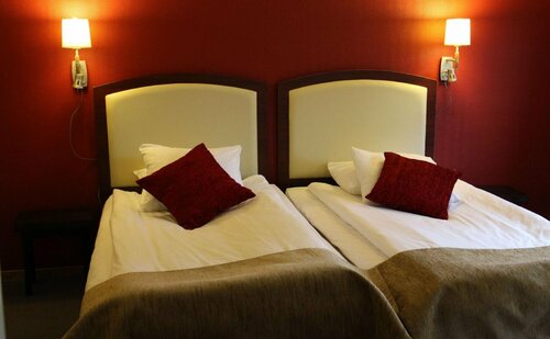 Arena Hotell, Забронировать Отель Венерсборг The Gota Canal