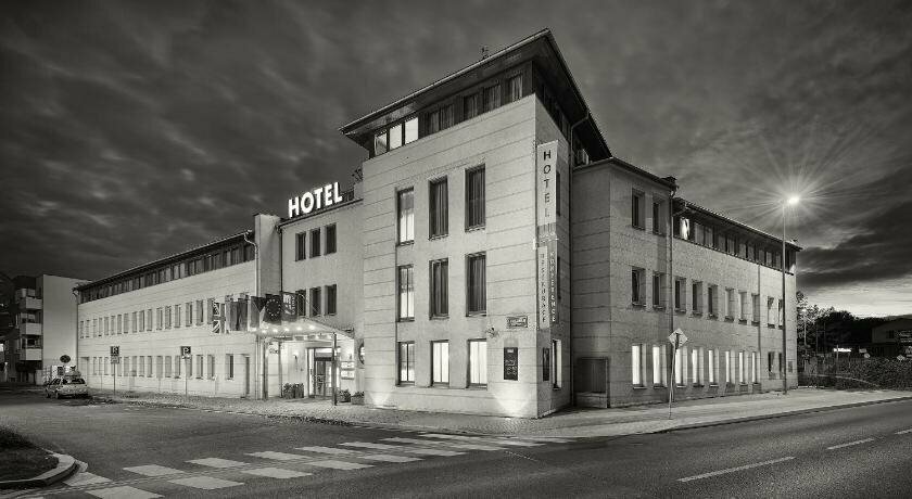 EA Hotel Populus
