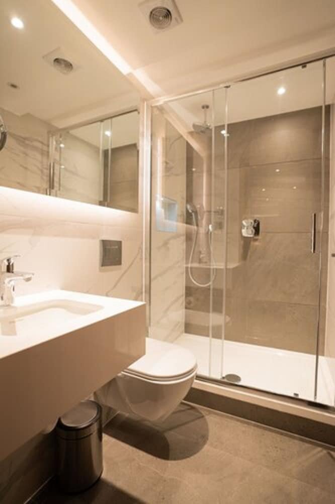 Oxford Hotel Earls Court