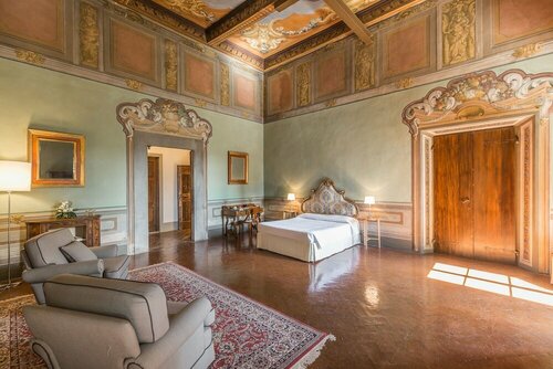 Castello di Montegufoni
