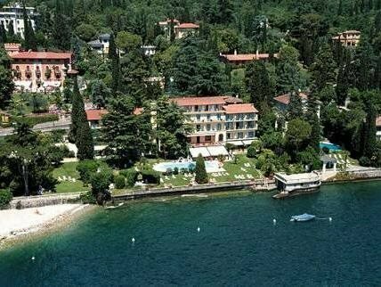 Hotel Villa Capri, Забронировать Вилла Отели Ломбардии с завтраком, Завтраки