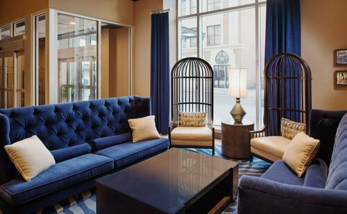 Fairfield by Marriott Inn & Suites New Orleans Downtown French Quarter Area, Забронировать Отель Отели Нового Орлеана с парковкой, рядом с Круизный порт Нового Орлеана, Парковка