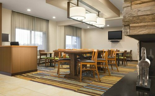 Dubuque Inn & Suites, Book Hotel Dubuque 
